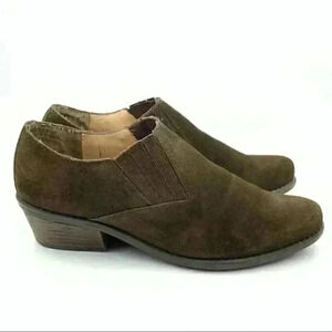 Nickels shooties size 6 brown suede western boots